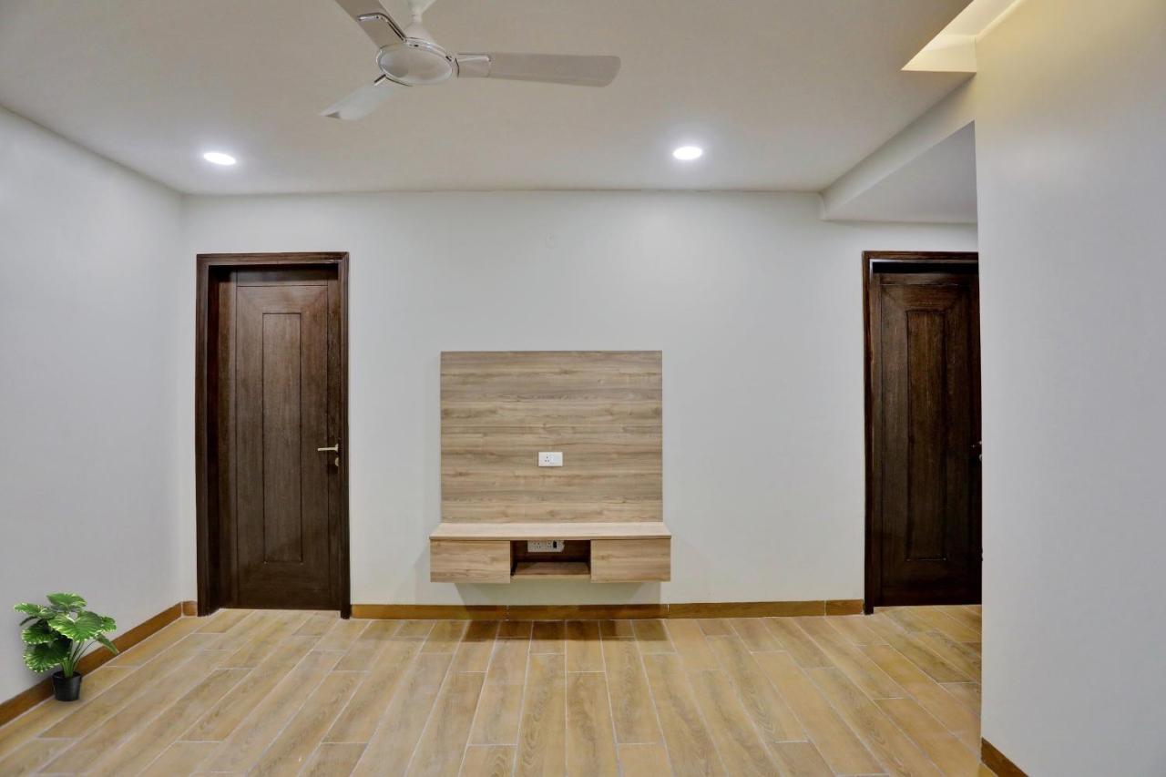 Hotel Townhouse Xanthe Noida Esterno foto