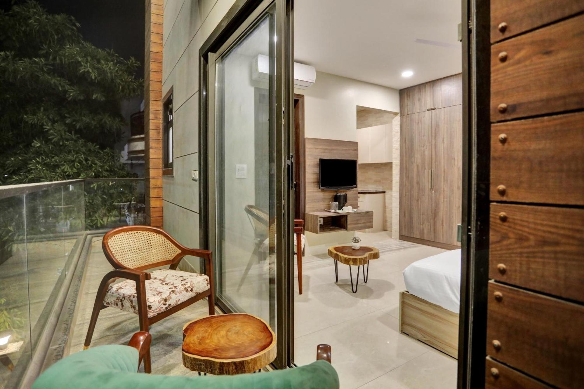 Hotel Townhouse Xanthe Noida Esterno foto