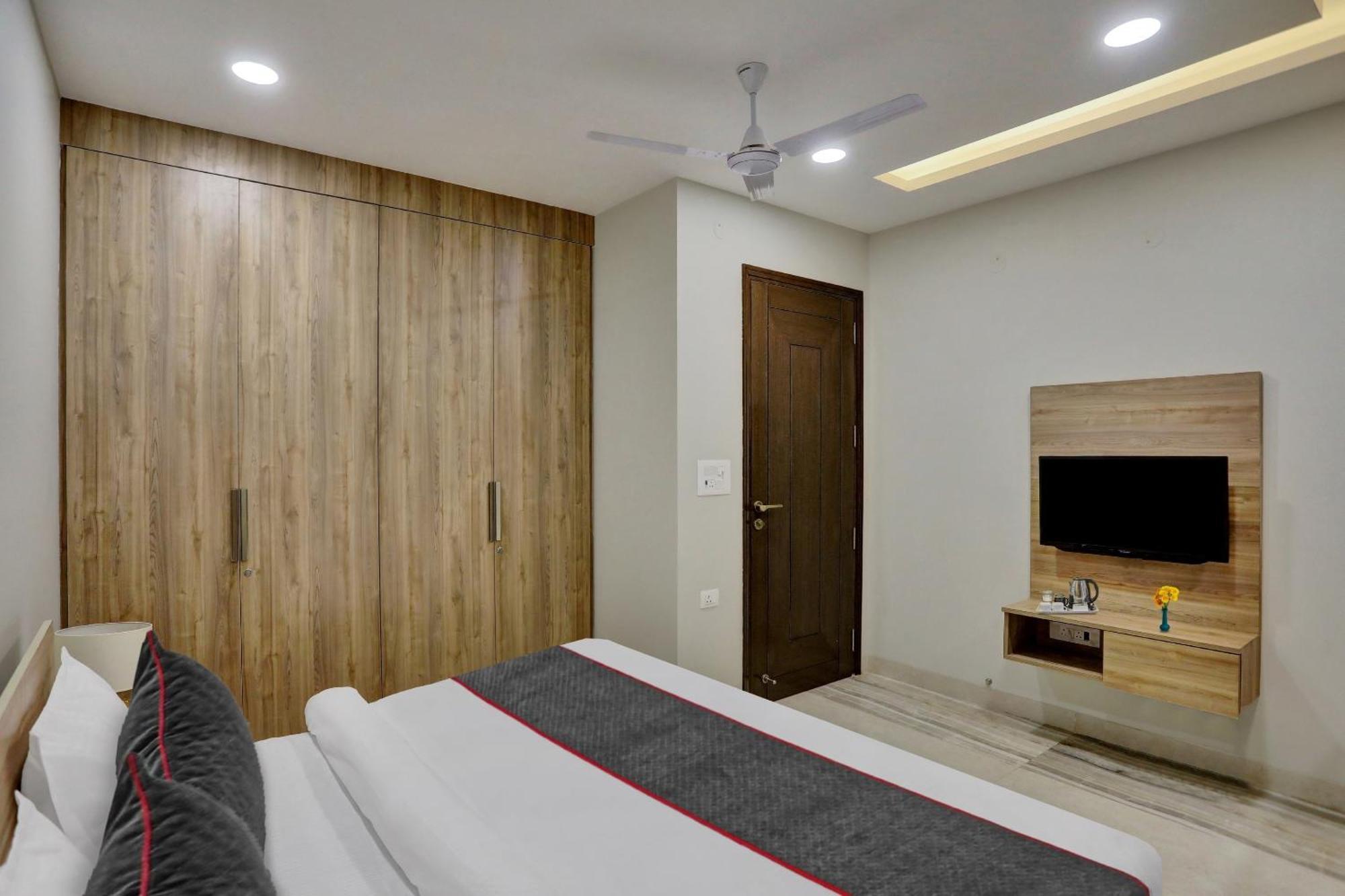 Hotel Townhouse Xanthe Noida Esterno foto
