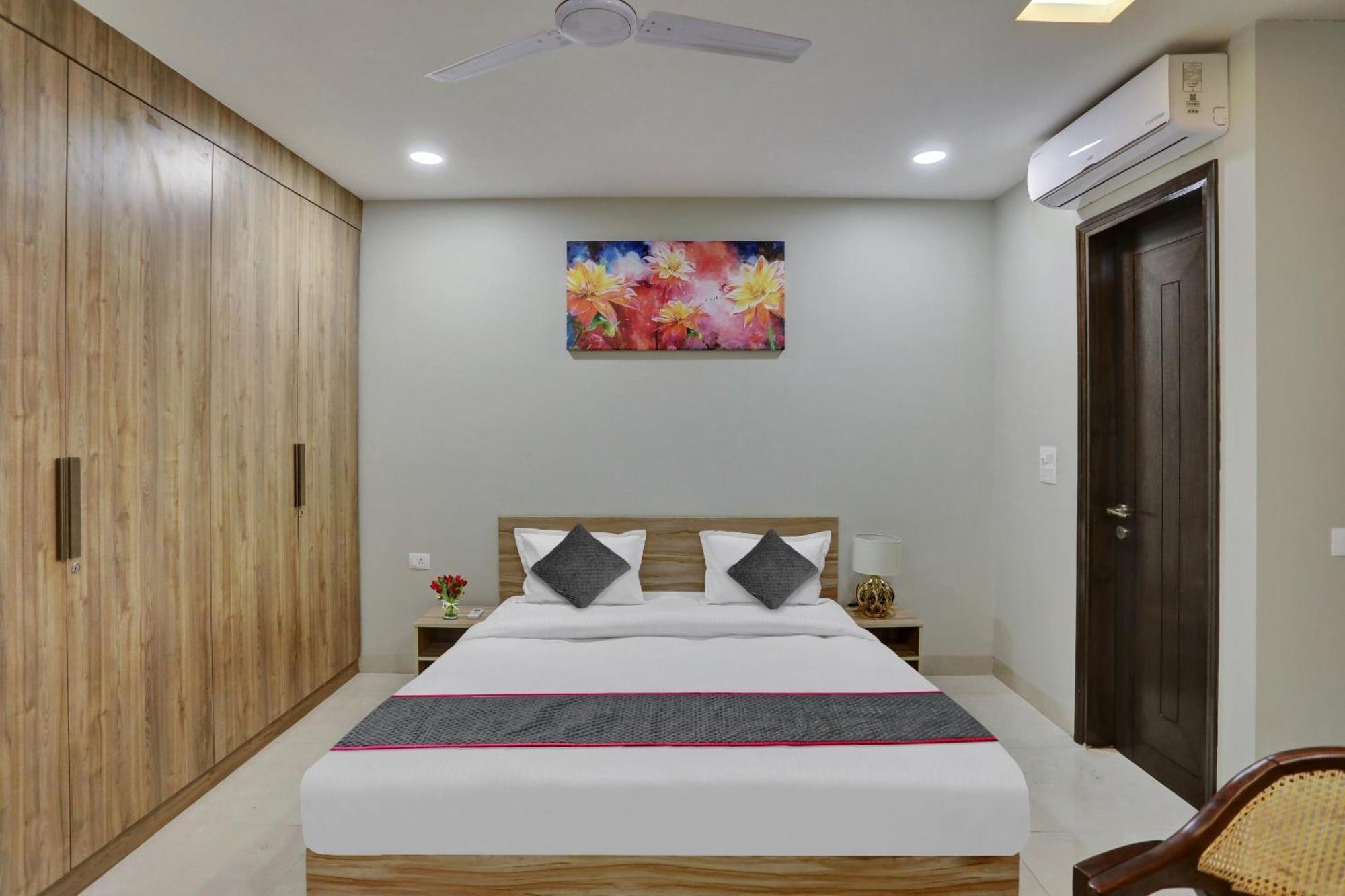 Hotel Townhouse Xanthe Noida Esterno foto