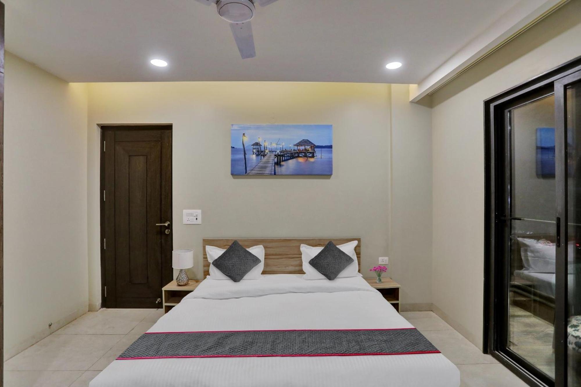 Hotel Townhouse Xanthe Noida Esterno foto